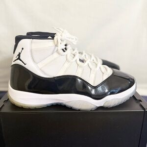 AUTHENTIC Jordan 11 Retro Concord size 10.5 378037-100 2018 PRE-OWNED